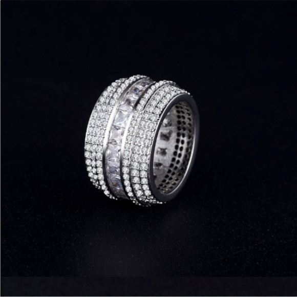 NEW 925 STERLING SILVER DIAMOND BAND RING - Picture 3 of 4